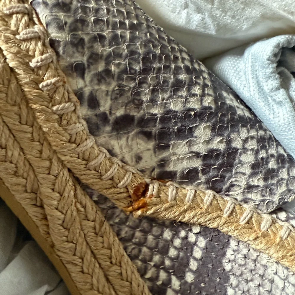 Stuart Weitzman Elegant Snakeskin Wedge Espadrilles - Picture 8 of 9